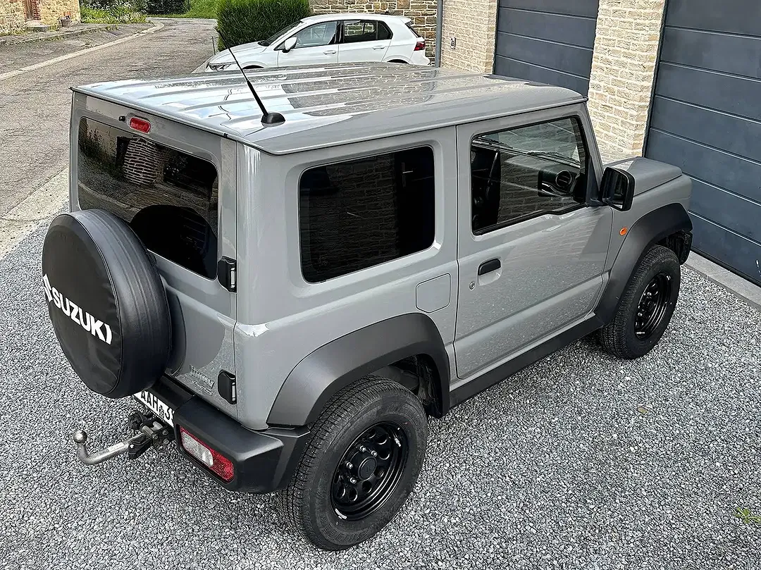Suzuki Jimny - Thumbnail 8