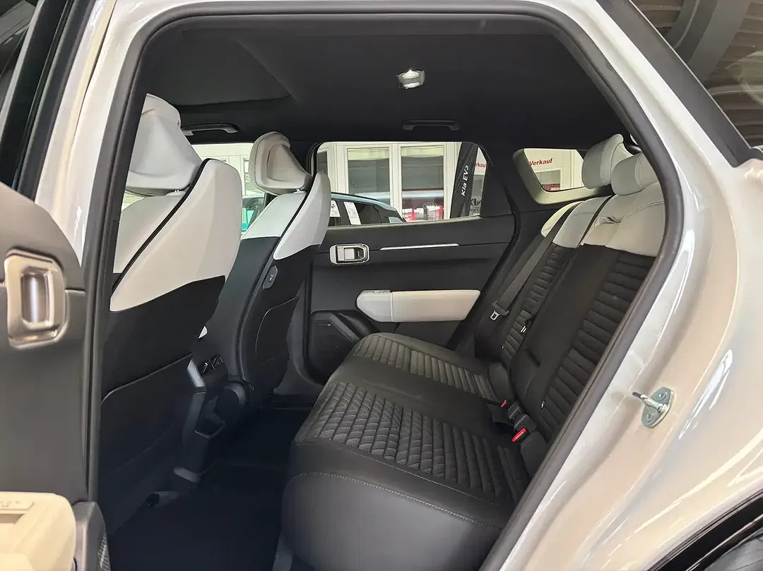 Kia EV4 GT-Line - Thumbnail 10