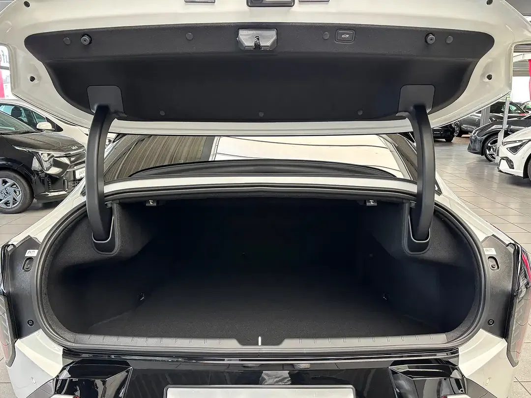 Kia EV4 GT-Line - Thumbnail 9