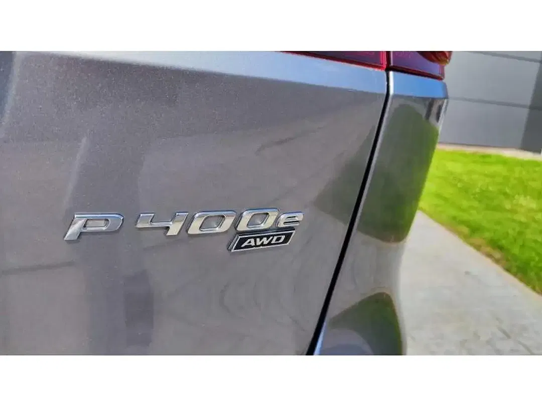 Jaguar F-Pace SE - Thumbnail 11