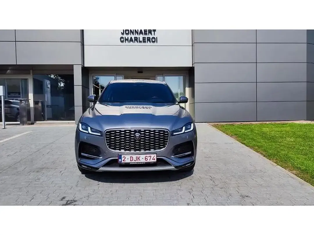 Jaguar F-Pace SE - Thumbnail 4
