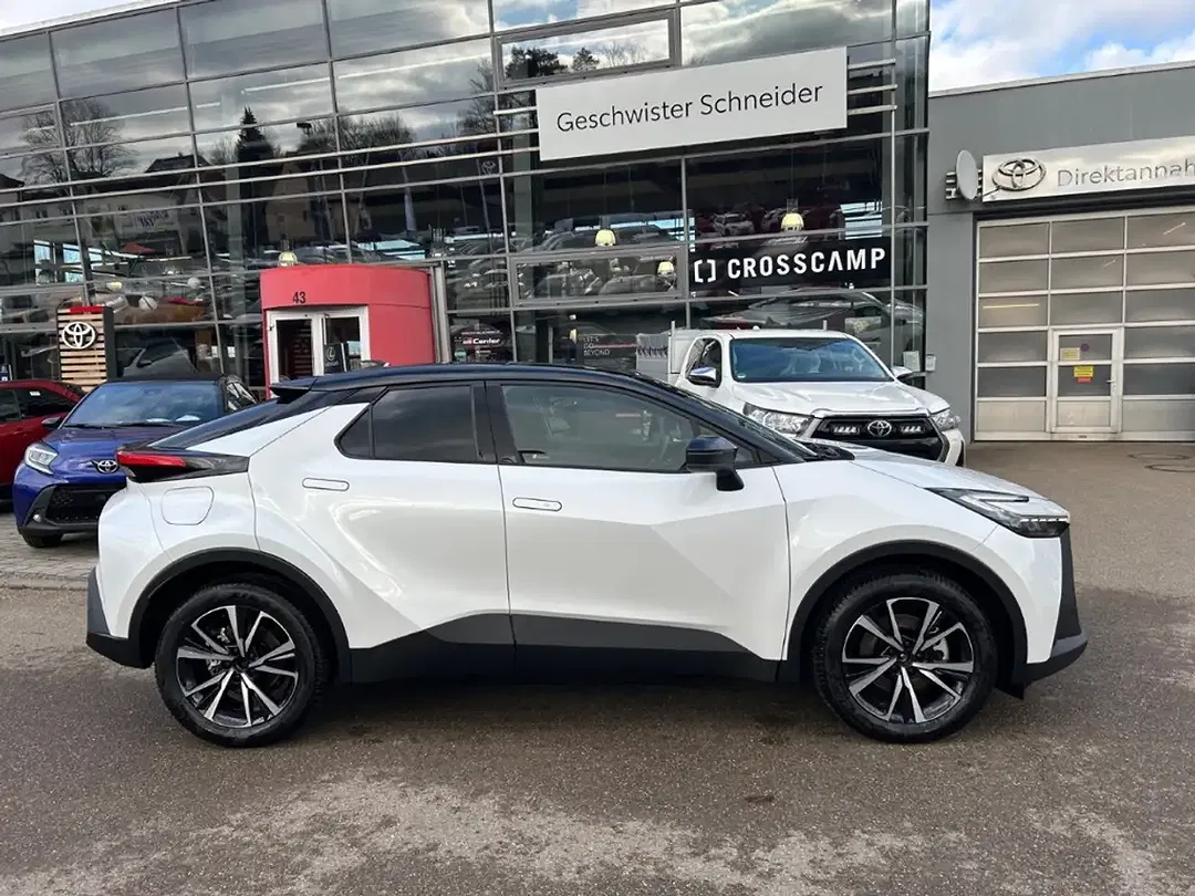 Toyota C-HR PHEV Teamplayer - Thumbnail 3