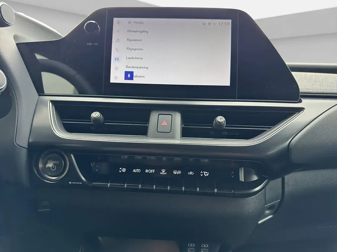 Lexus UX 300e - Thumbnail 20