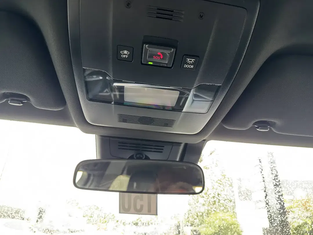 Lexus UX 300e - Thumbnail 26