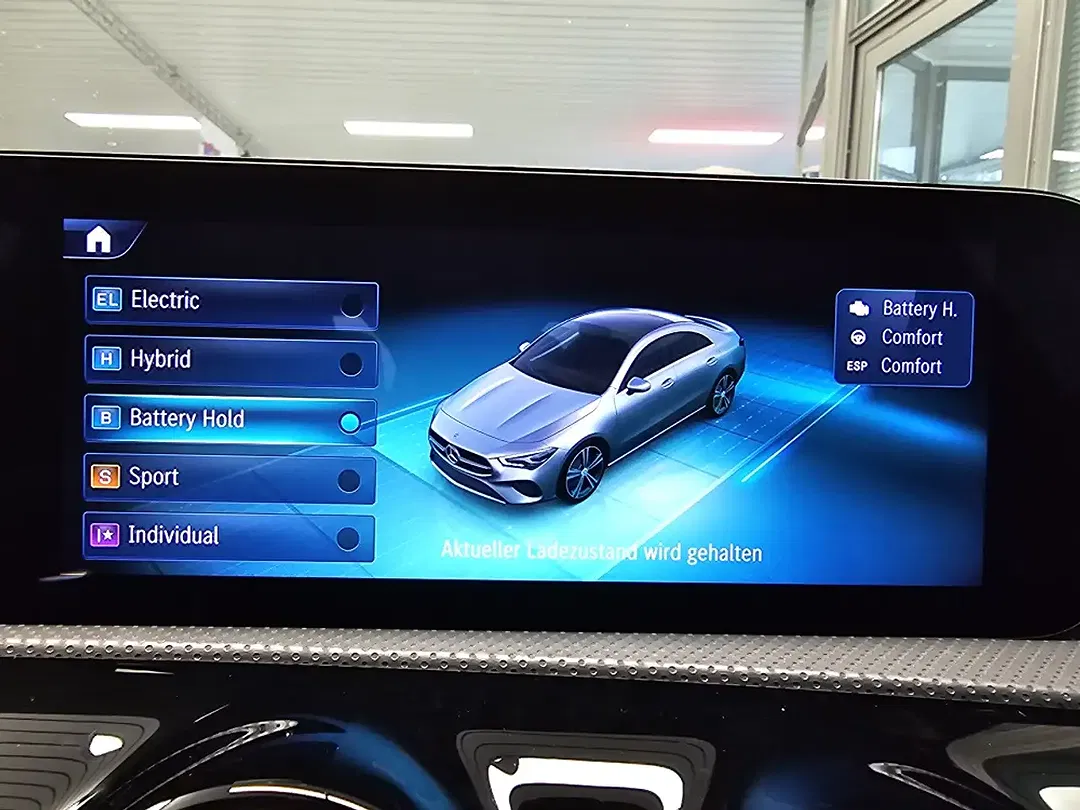 Mercedes-Benz CLA 250 AMG Line - Thumbnail 36