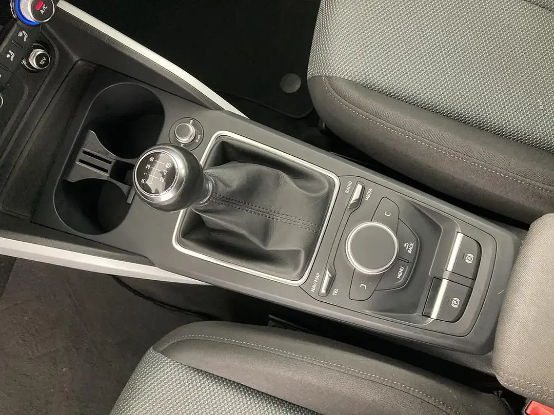 Audi Q2 design - Thumbnail 32