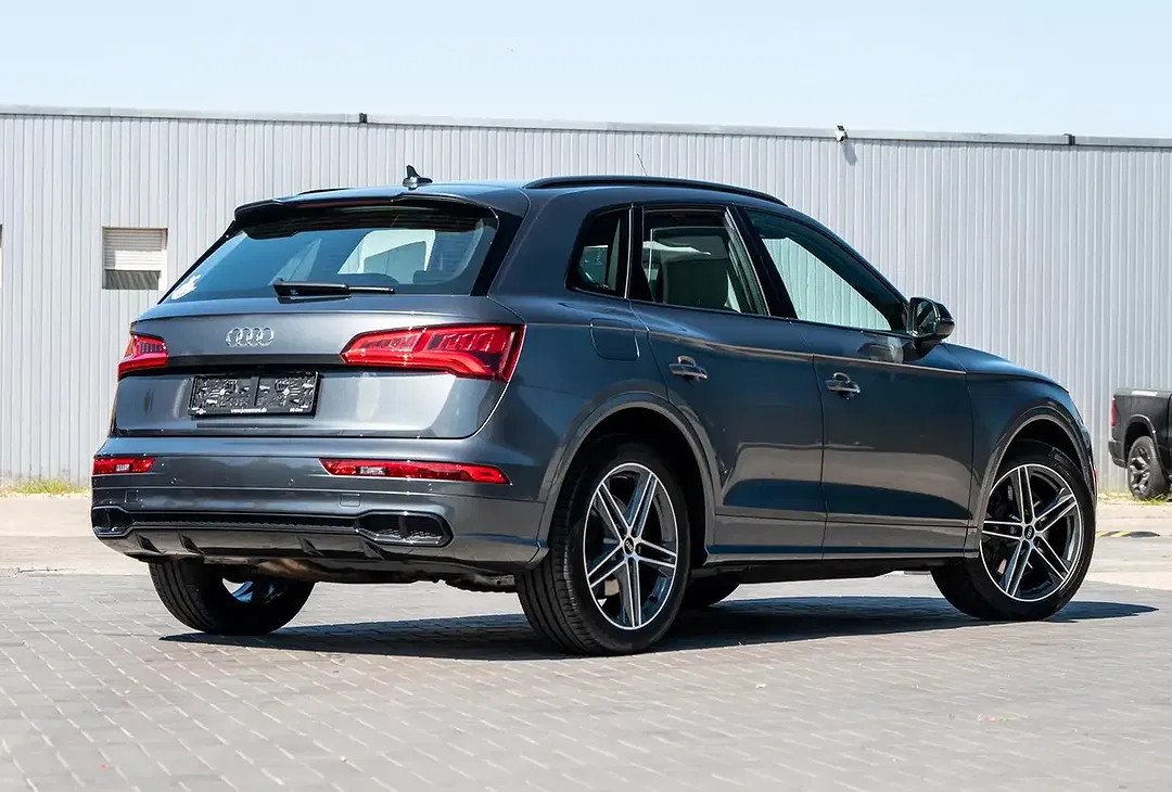 Audi SQ5 3.0 V6 TDI quattro competition - Thumbnail 3