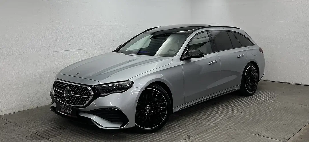 Mercedes-Benz E 300 AMG Night - Afbeelding 1