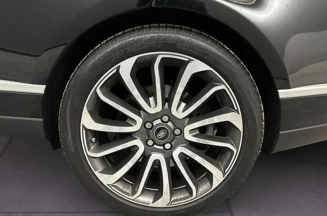 Land Rover Range Rover SDV8 Vogue LWB - Thumbnail 8