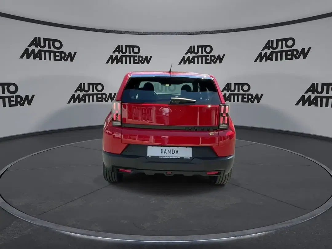 Fiat Grande Panda RED - Thumbnail 4