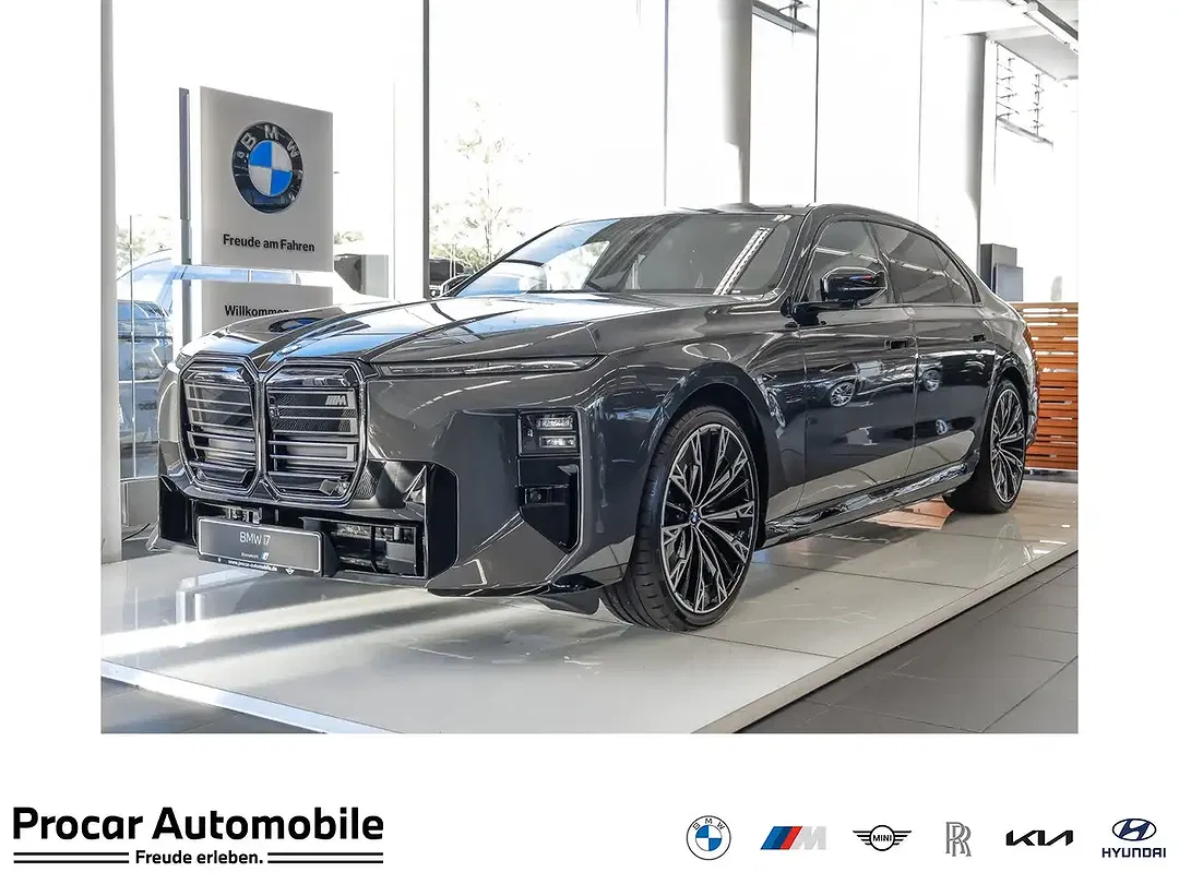 BMW i7 xDrive M Sport - Thumbnail 1