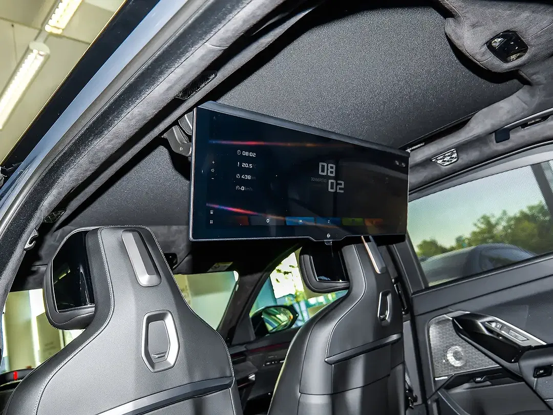 BMW i7 xDrive M Sport - Thumbnail 11