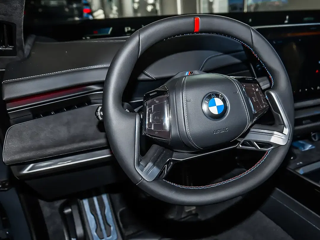 BMW i7 xDrive M Sport - Thumbnail 18