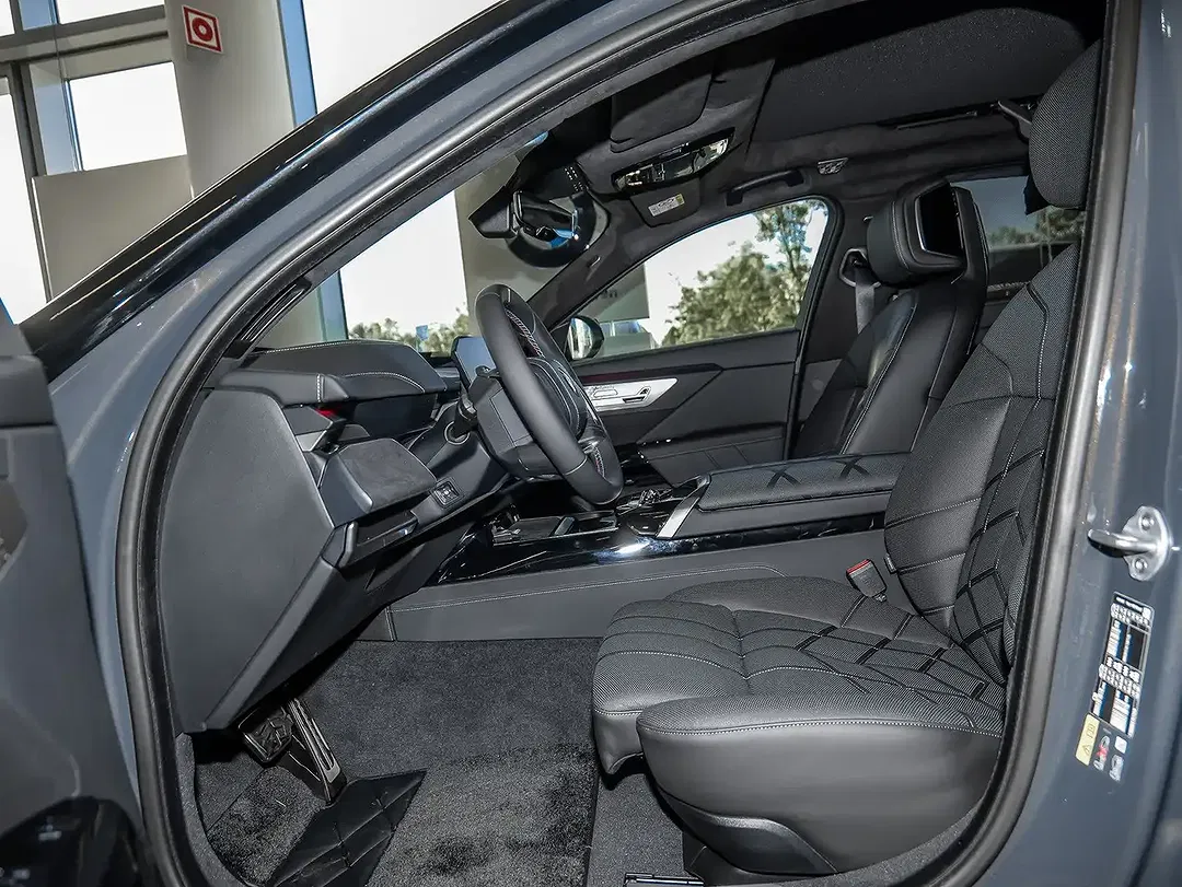 BMW i7 xDrive M Sport - Thumbnail 8