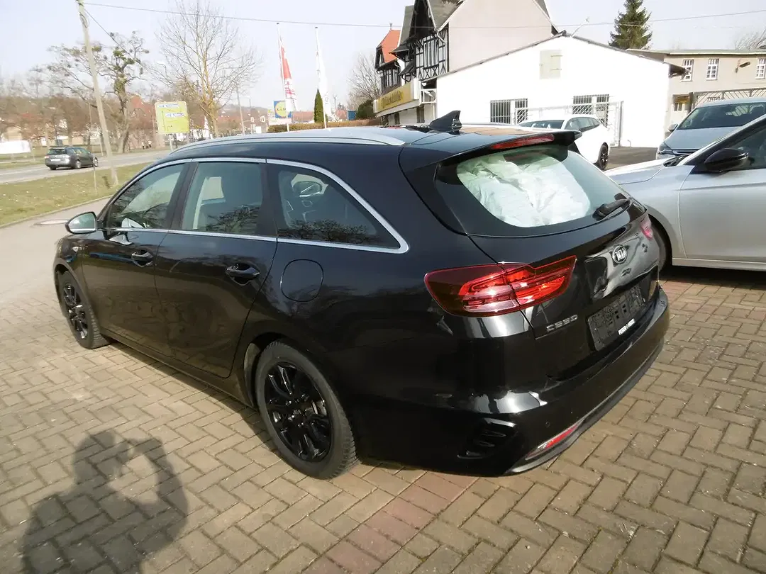 Kia Ceed SW / cee'd SW 1.4 T-GDI Vision - Thumbnail 5