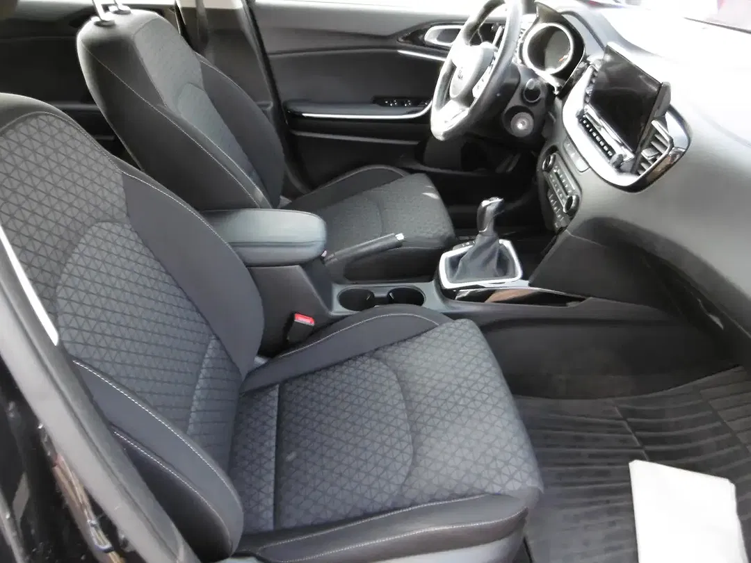 Kia Ceed SW / cee'd SW 1.4 T-GDI Vision - Thumbnail 6