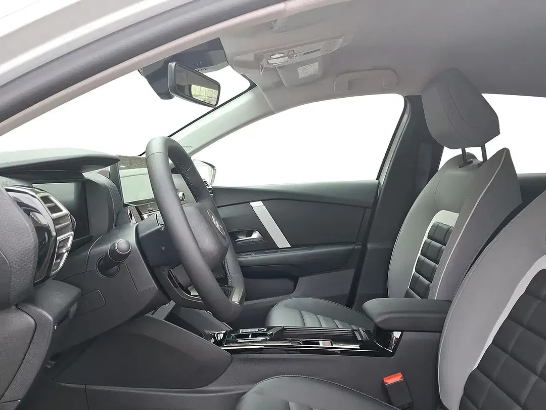 Citroen C4 Hybrid Max - Thumbnail 7