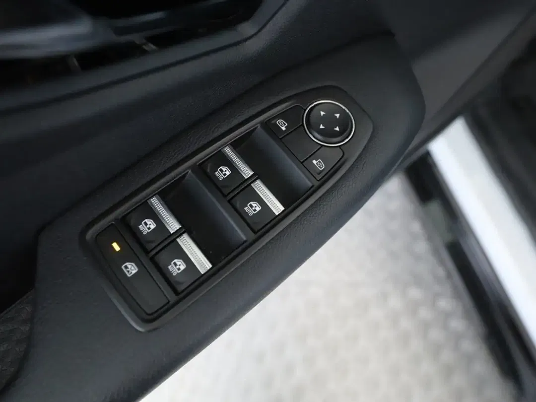 Renault Megane E-Tech - Thumbnail 12