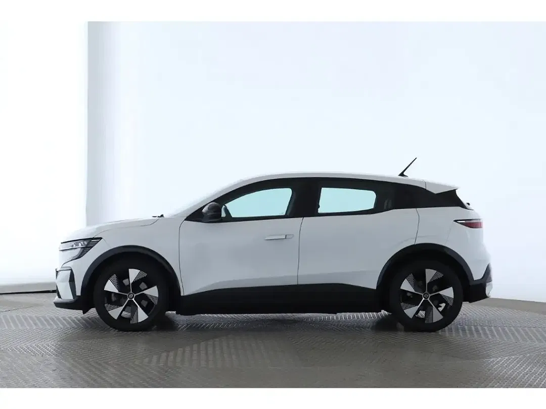 Renault Megane E-Tech - Thumbnail 3