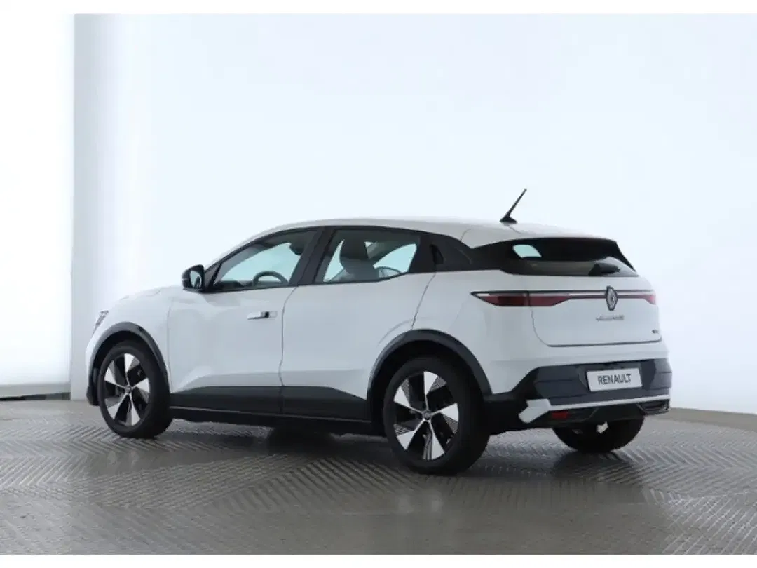 Renault Megane E-Tech - Thumbnail 4