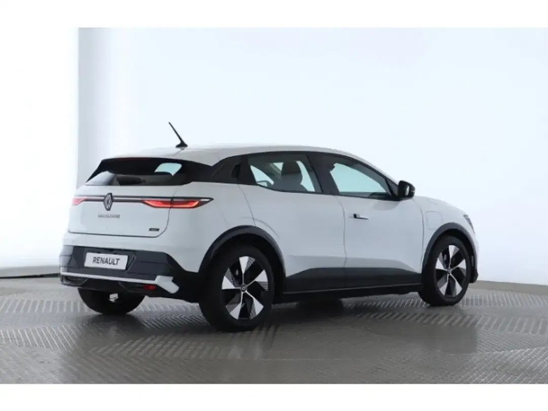 Renault Megane E-Tech - Thumbnail 6