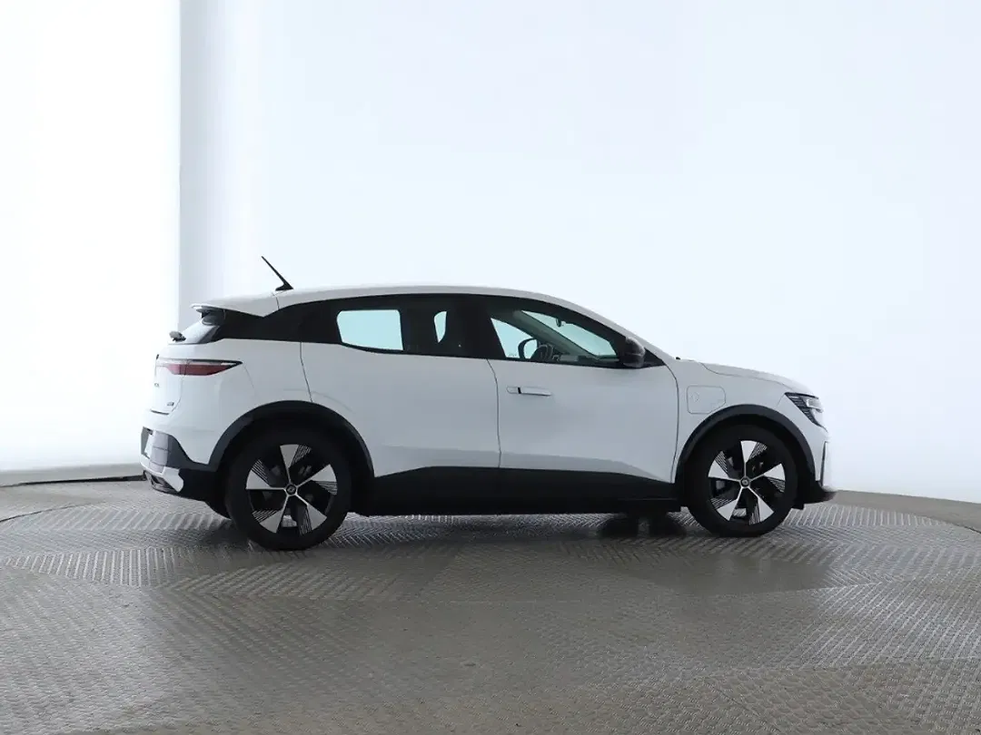Renault Megane E-Tech - Thumbnail 7