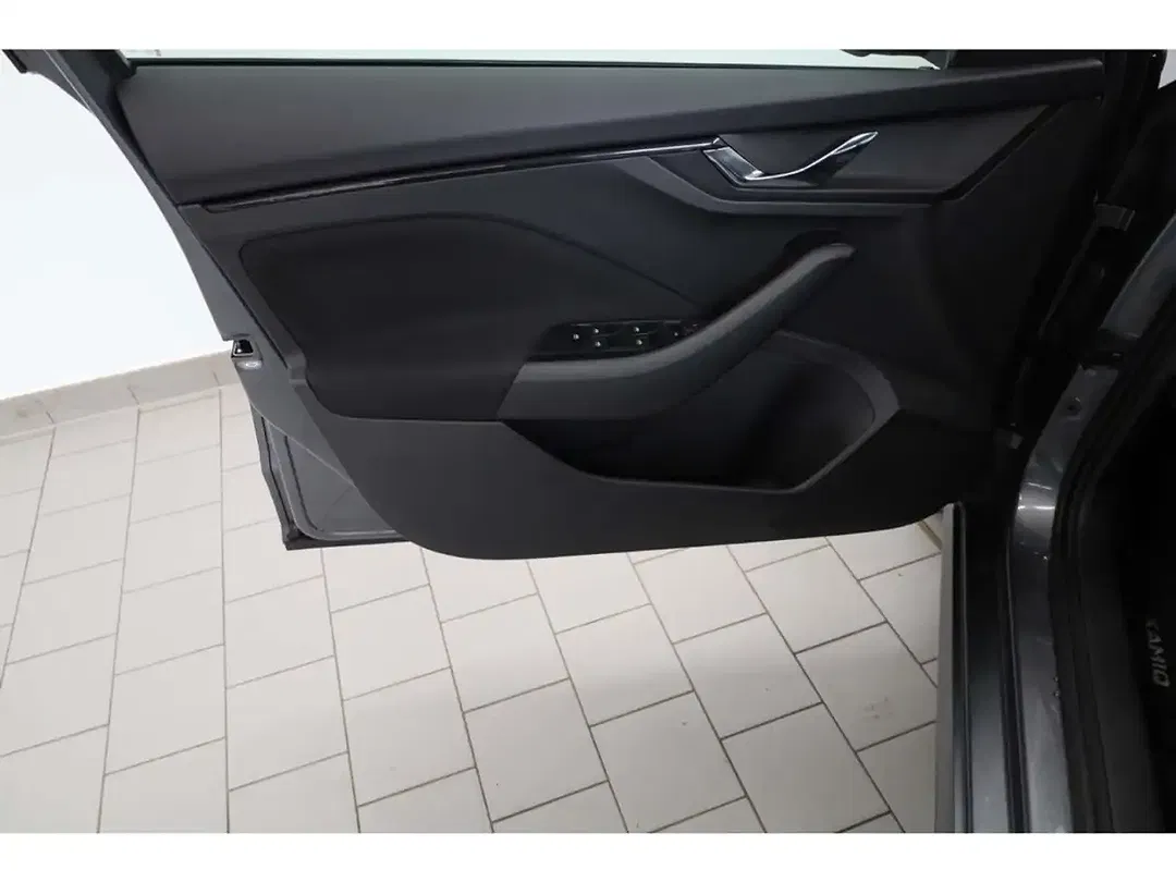 Skoda Kamiq 1.0 TSI - Thumbnail 13