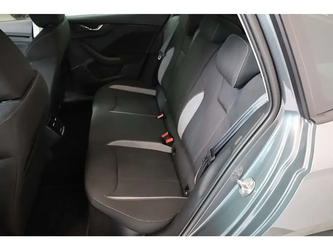 Skoda Kamiq 1.0 TSI - Thumbnail 14