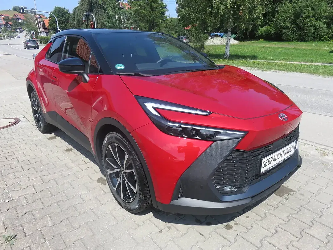 Toyota C-HR Hybrid Team Deutschland - Thumbnail 4