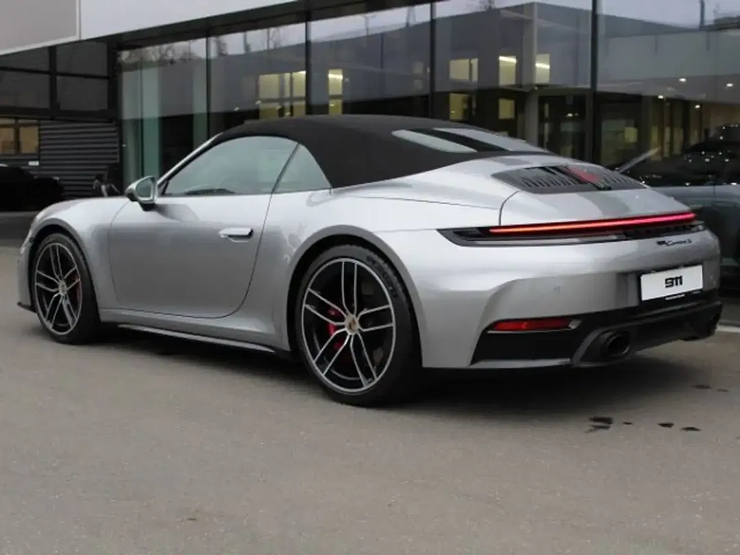 Porsche 992 Carrera S Cabriolet - Thumbnail 3