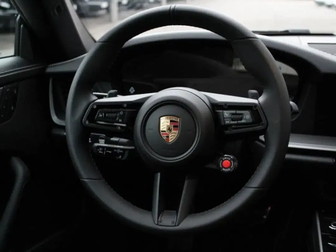 Porsche 992 Carrera S Cabriolet - Thumbnail 5