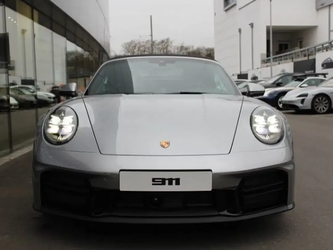 Porsche 992 Carrera S Cabriolet - Thumbnail 6