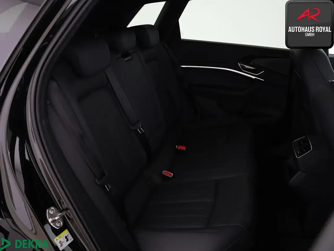 Audi e-tron 55 quattro S line - Thumbnail 13