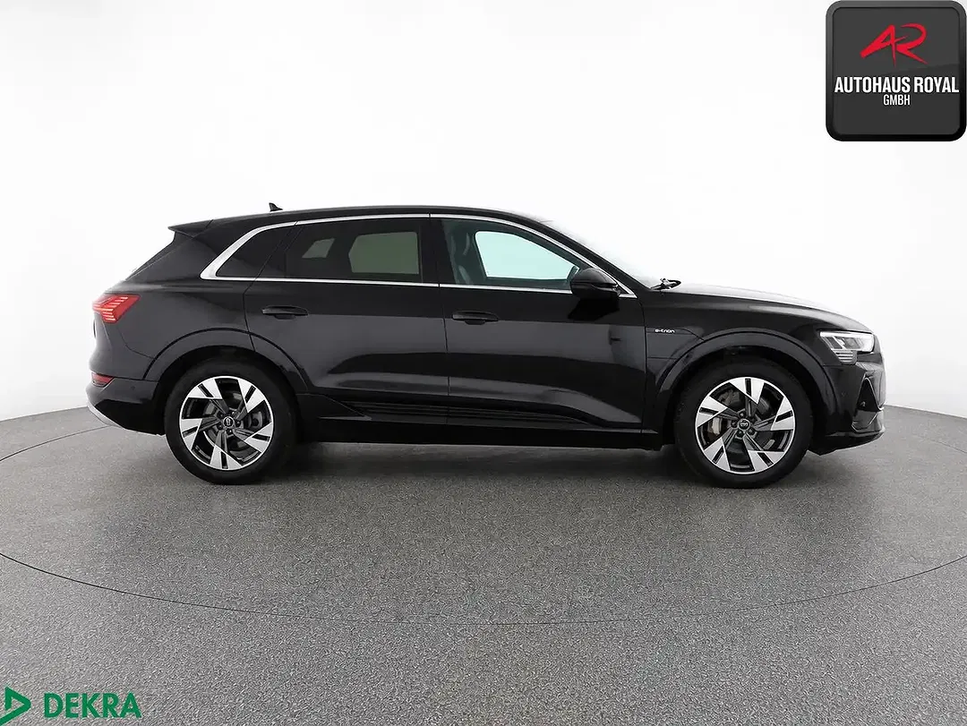 Audi e-tron 55 quattro S line - Thumbnail 6