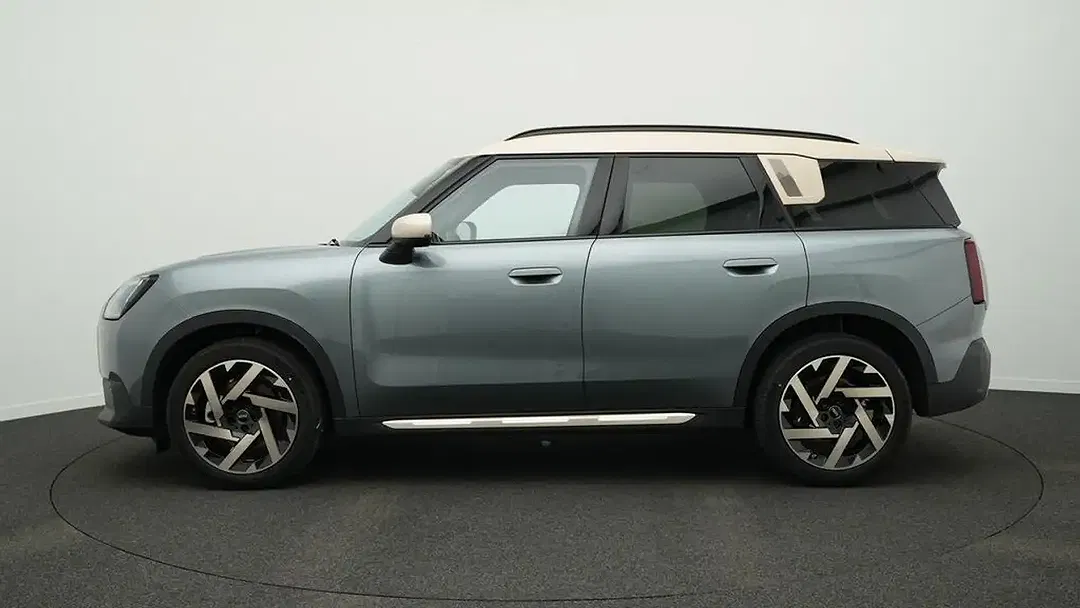 MINI Countryman C Favoured Trim - Thumbnail 3