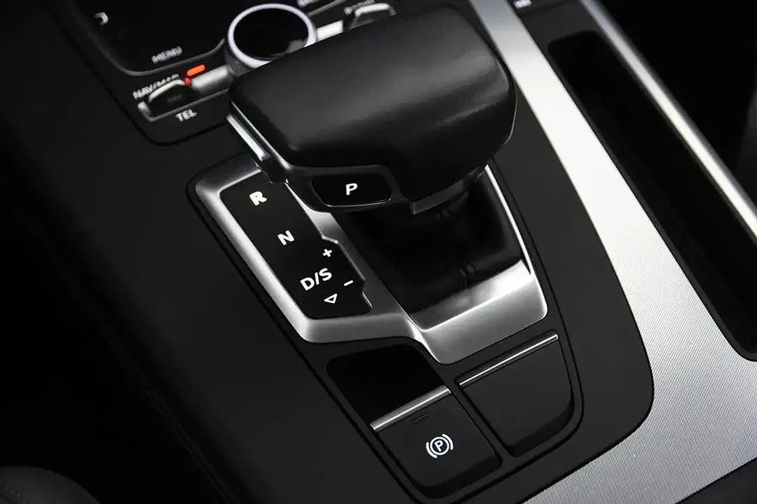 Audi Q5 50 TFSI e sport - Thumbnail 14