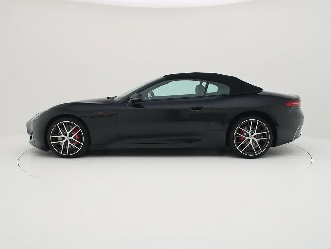 Maserati GranCabrio 4x4 Folgore - Afbeelding 1
