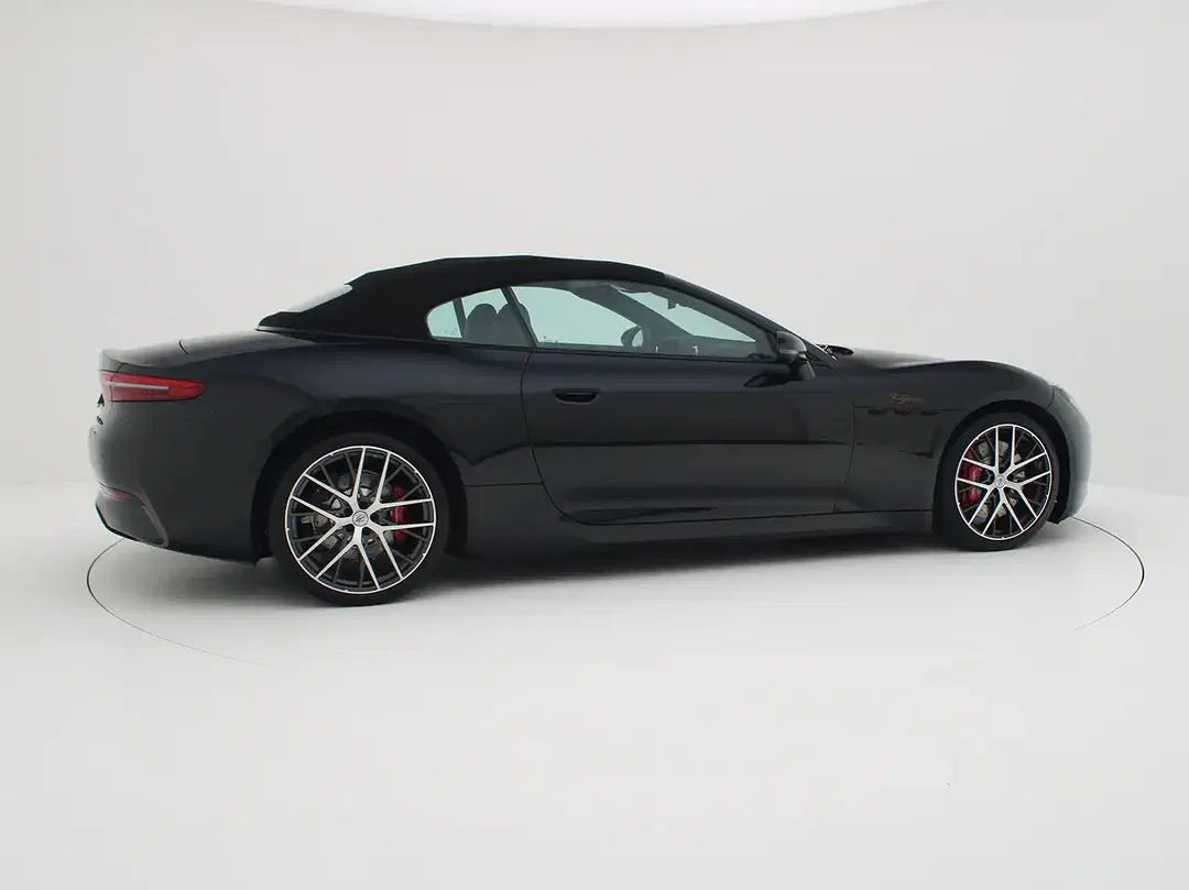 Maserati GranCabrio 4x4 Folgore - Thumbnail 12