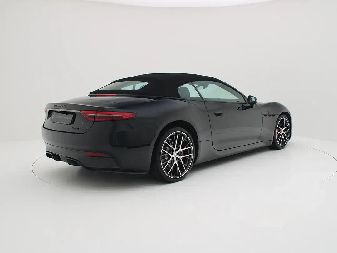 Maserati GranCabrio 4x4 Folgore - Thumbnail 4