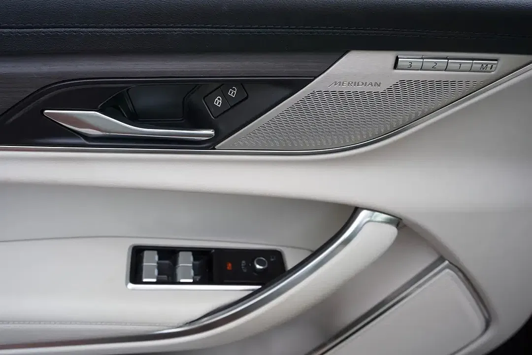 Jaguar XF Sportbrake SE - foto 15