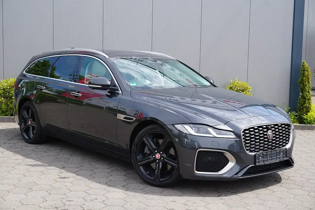 Jaguar XF Sportbrake SE - Thumbnail 3