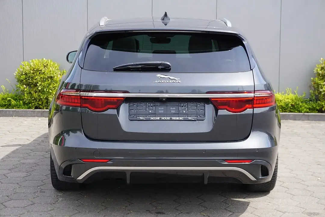 Jaguar XF Sportbrake SE - Thumbnail 6