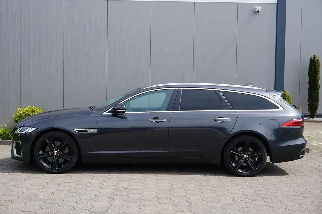 Jaguar XF Sportbrake SE - Thumbnail 9