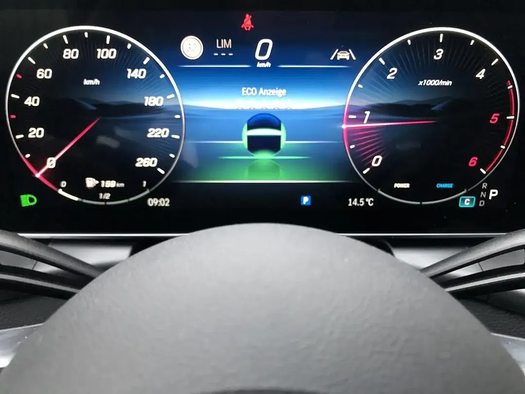 Mercedes-Benz GLC 220 4MATIC AMG MBUX Night - Thumbnail 9
