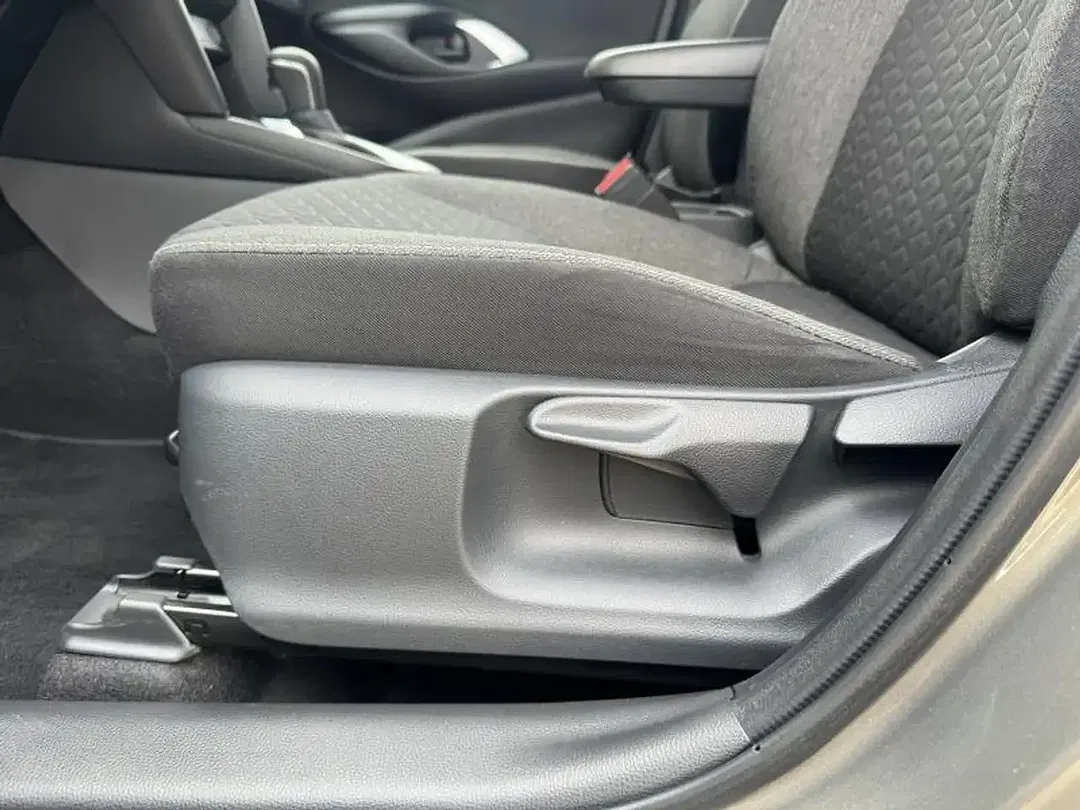 Toyota Yaris Cross 1.5 CVT Hybrid Plus - Thumbnail 12