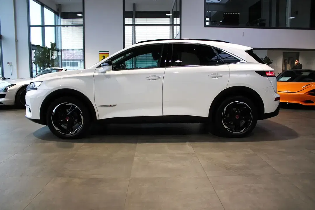 DS Automobiles DS 7 Crossback - Thumbnail 3