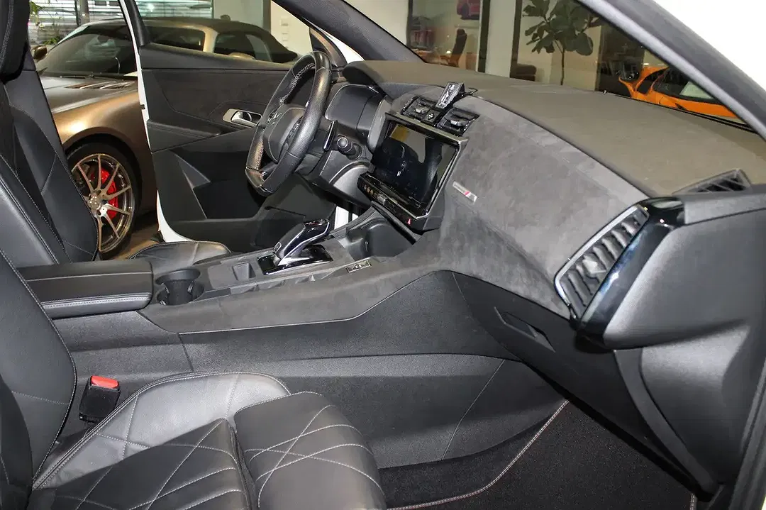 DS Automobiles DS 7 Crossback - Thumbnail 6