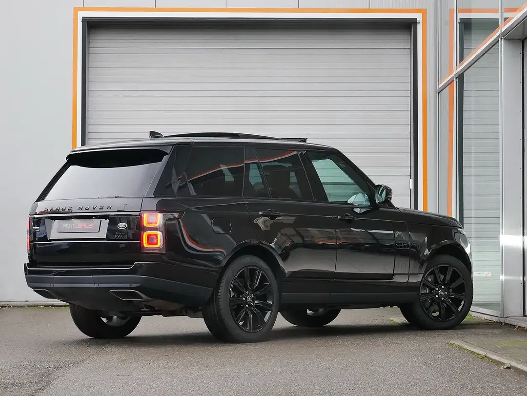 Land Rover Range Rover P400e Autobiography - Thumbnail 3