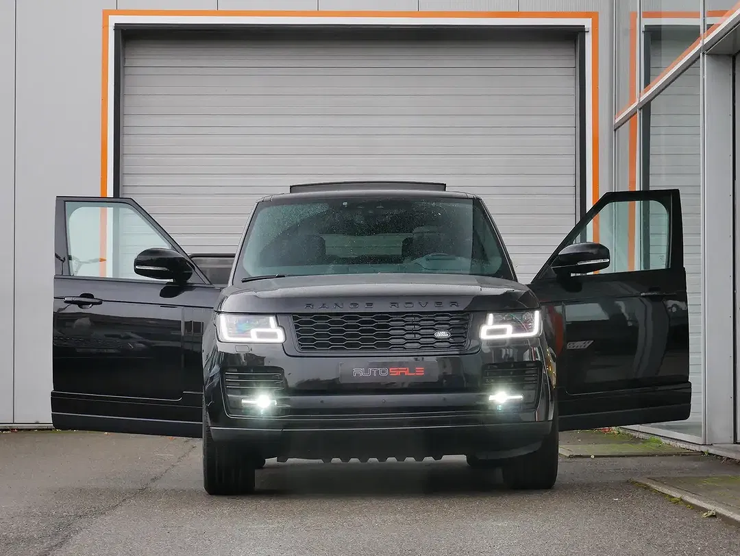 Land Rover Range Rover P400e Autobiography - Thumbnail 5