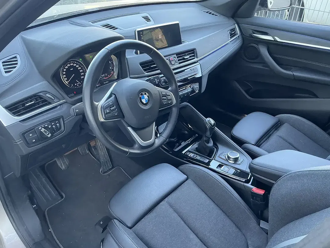 BMW X1 sDrive Sport Line - Thumbnail 4